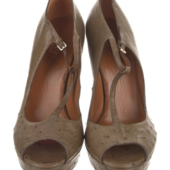 Gucci Ostrich T-Strap Pump - Picture 3 of 5